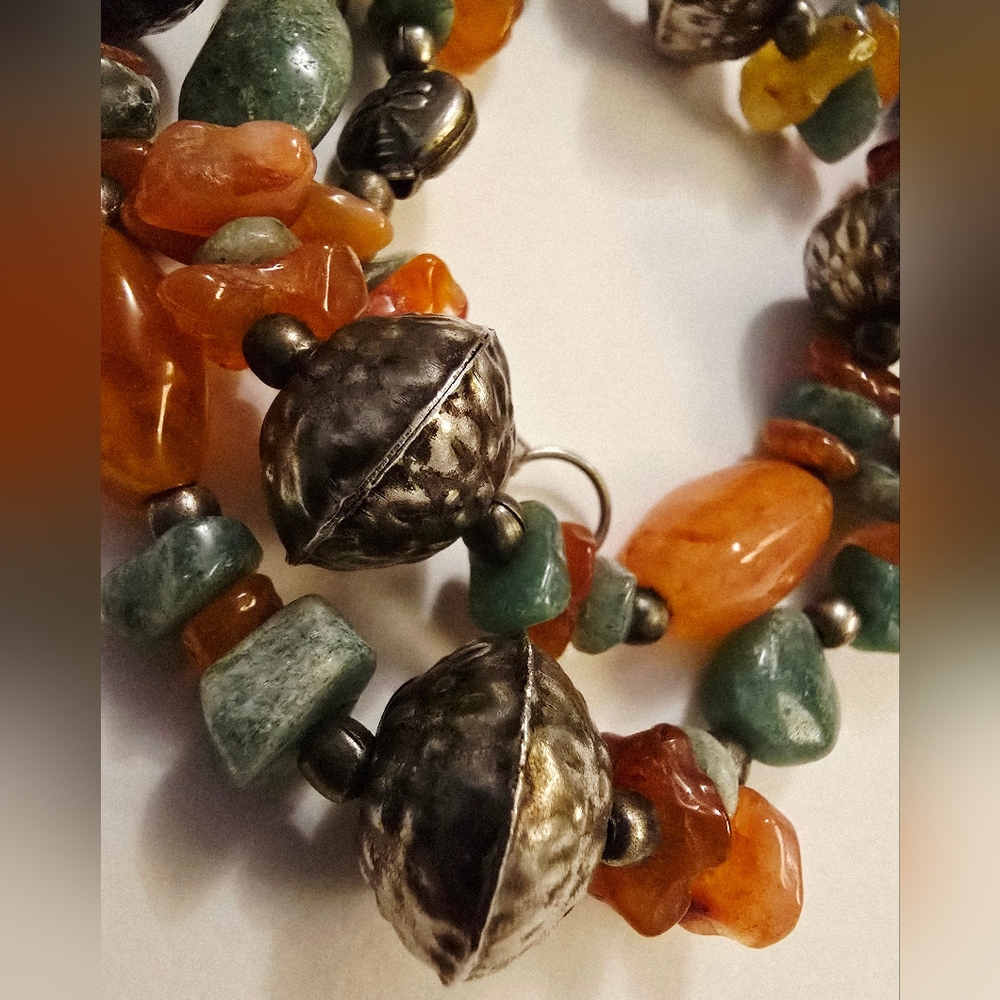 Vintage boho Agate Jade Color stone 70s chunky Bead statement necklace